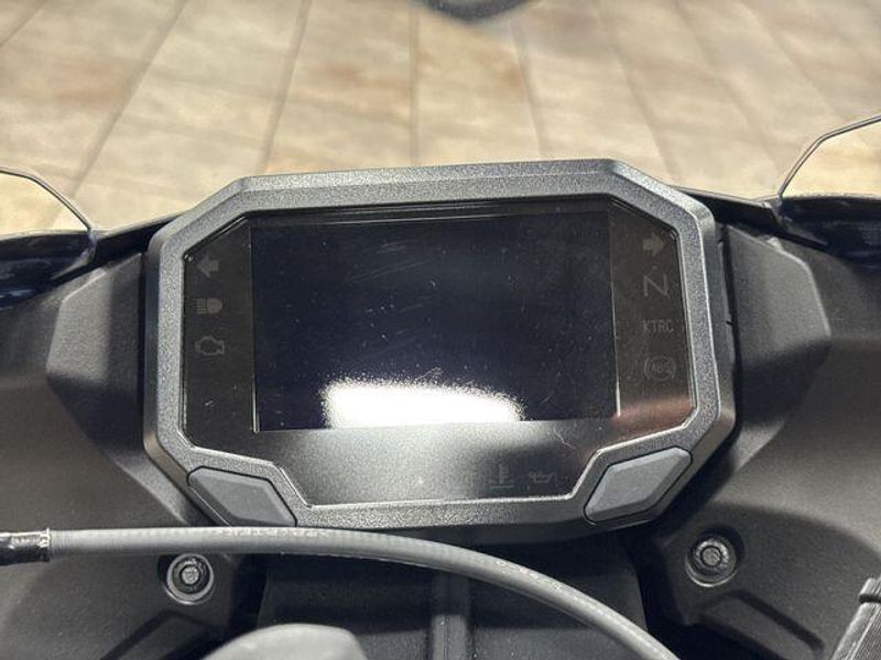 New 2025 Kawasaki NINJA ZX-6R ABS Image 19