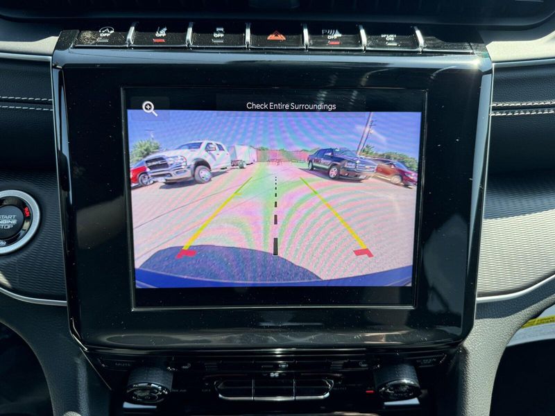 2024 Jeep Grand Cherokee Altitude XImage 19
