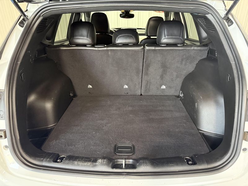Used 2025 Jeep Compass LimitedImage 5