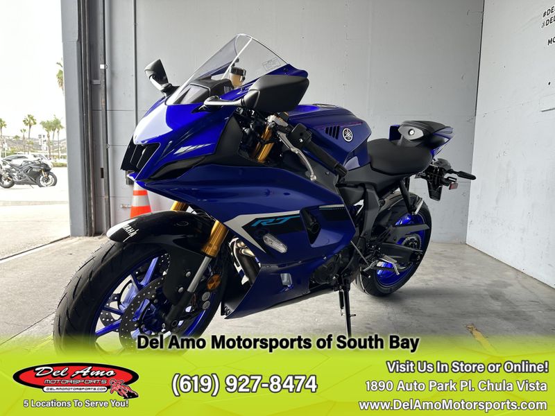 2025 Yamaha YZF-R7 Image 6