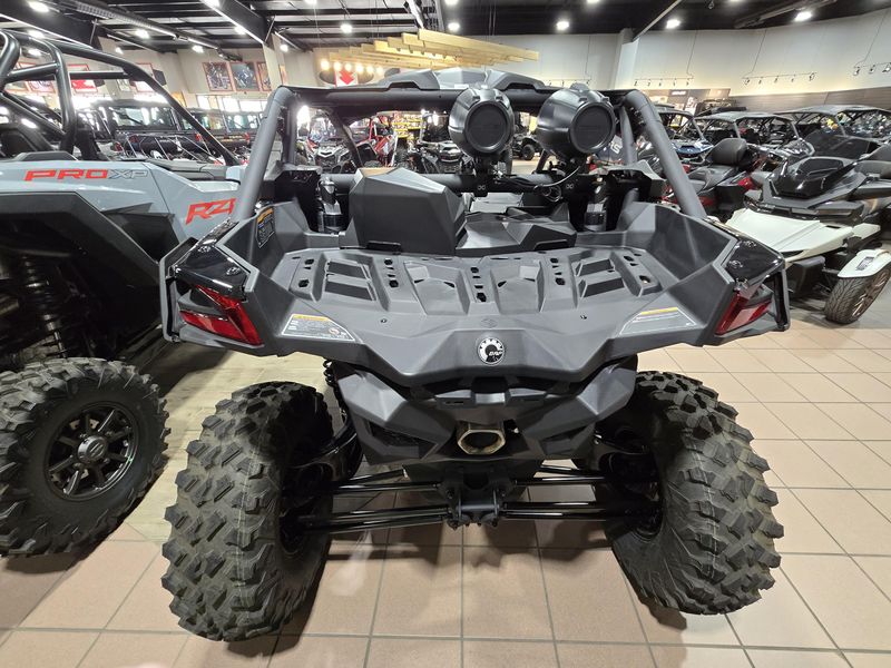 2025 Can-Am MAVERICK X3 X DS TURBO RR TRIPLE BLACKImage 9