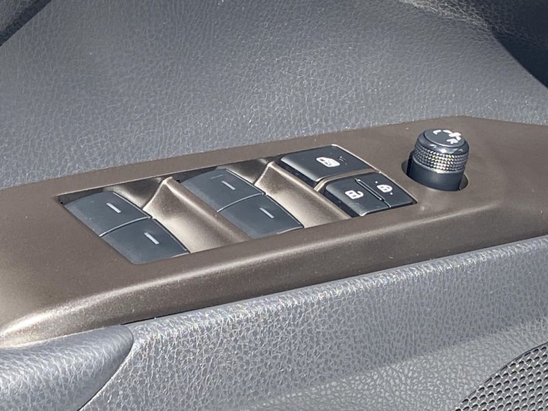 Used 2024 Toyota Camry SEImage 17