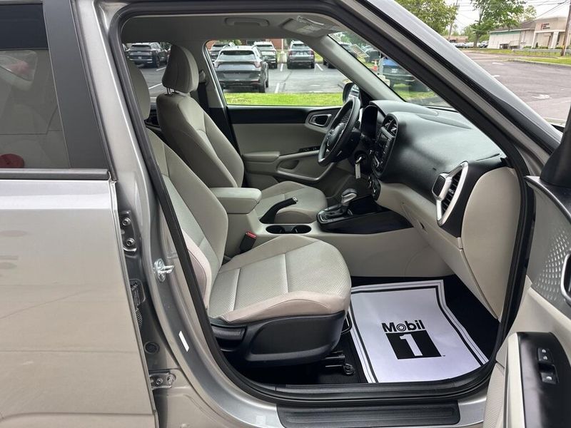 2023 Kia Soul LXImage 16