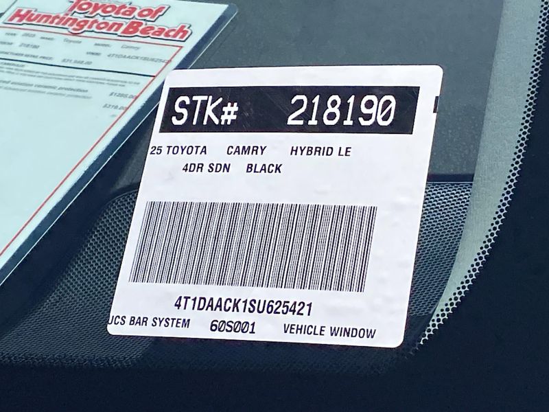 New 2025 Toyota Camry LEImage 20