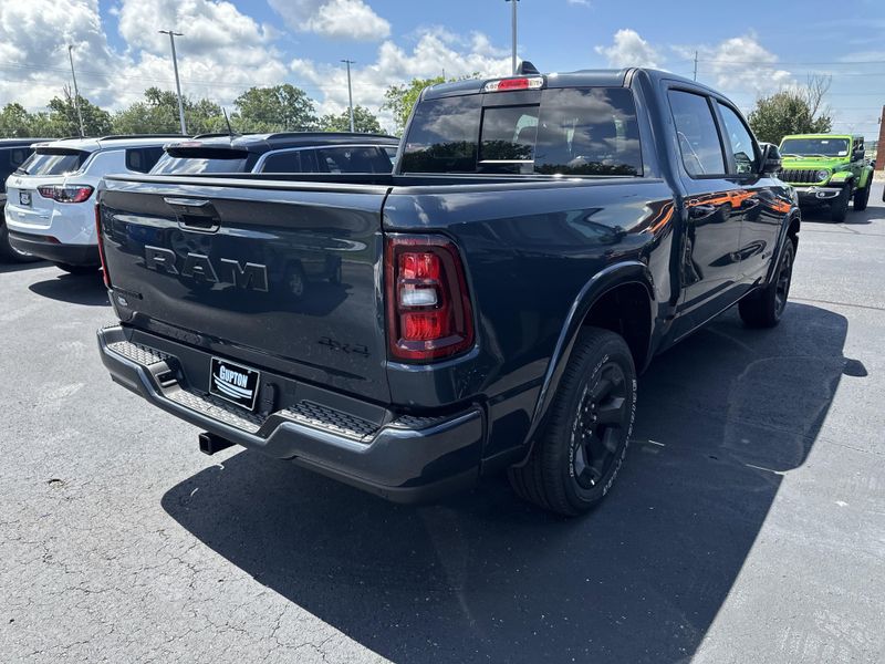 2025 RAM 1500 Big Horn Crew Cab 4x4 5