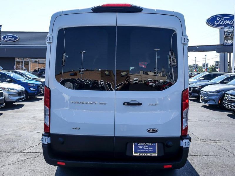 2024 Ford Transit Passenger XLT photo 6