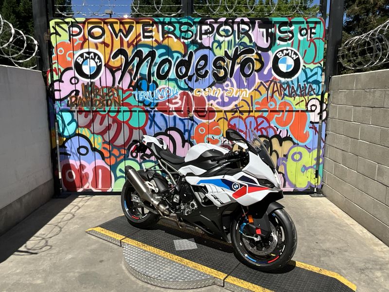 New 2026 BMW S 1000 RR Image 1
