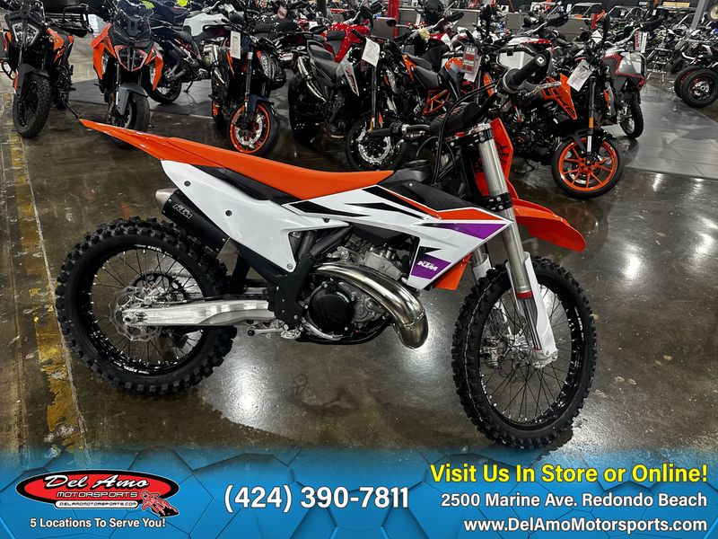 2024 KTM 300 SX  in a ORANGE exterior color. Del Amo Motorsports of Redondo Beach (424) 304-1660 delamomotorsports.com 