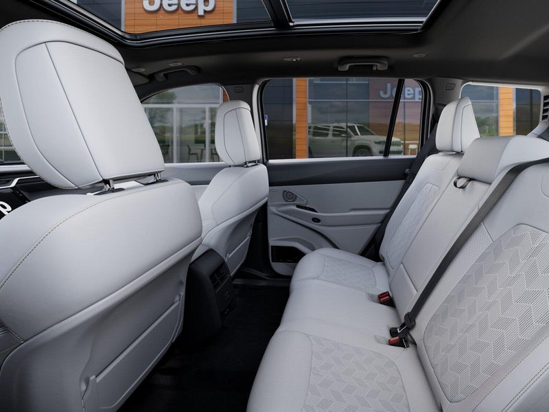 New 2026 Jeep Cherokee Overland 4x4Image 49