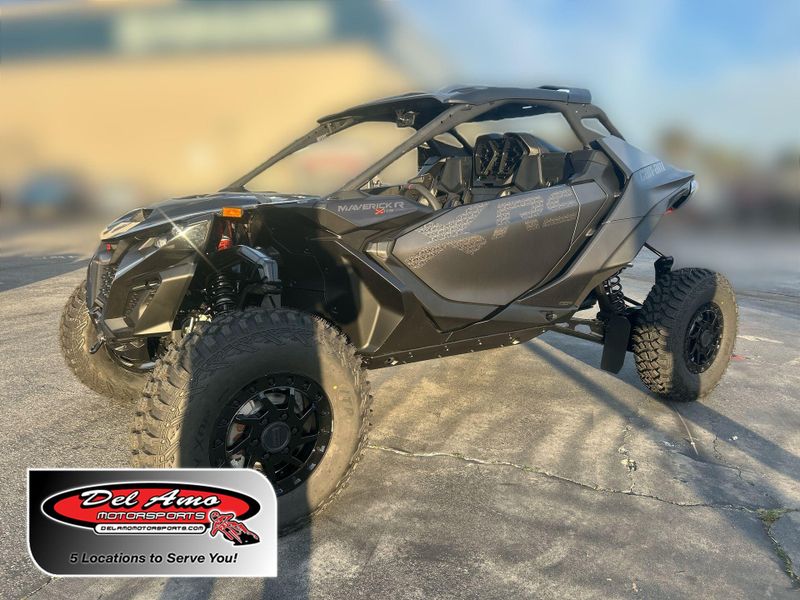 New 2026 Can-Am MAVERICK R X RS WITH SMART-SHOX 999T DCT Image 1