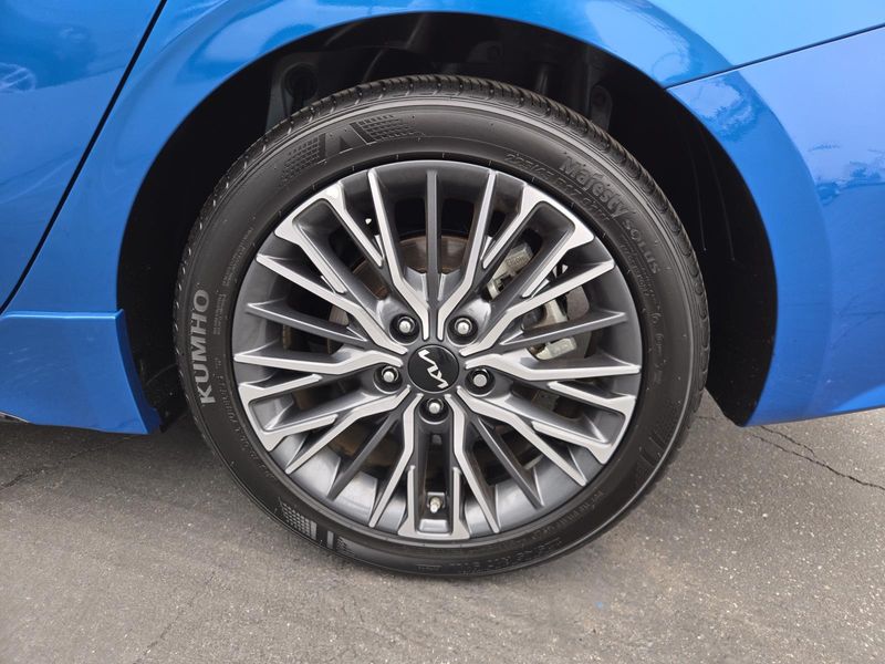 Used 2024 Kia Forte GT-Line IVT