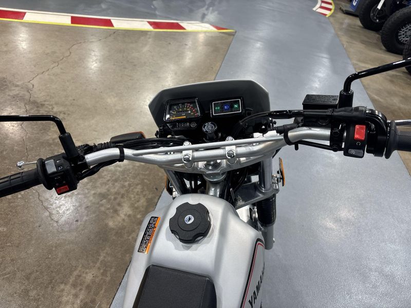 New 2027 Yamaha TW200 Image 16