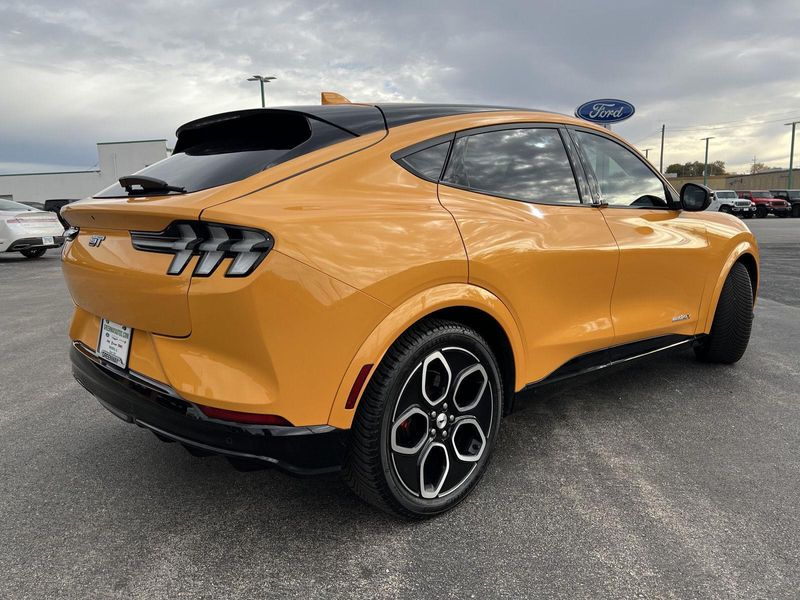 2021 Ford Mustang Mach-E GT photo 4