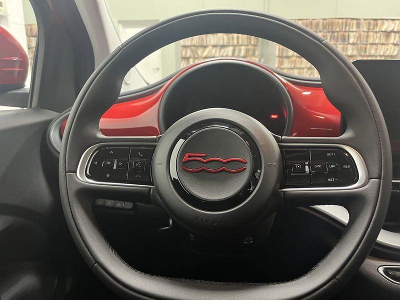 2024 Fiat 500e Inspi(red)Image 31