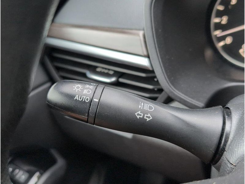 Used 2023 Nissan Altima 2.5 SVImage 25