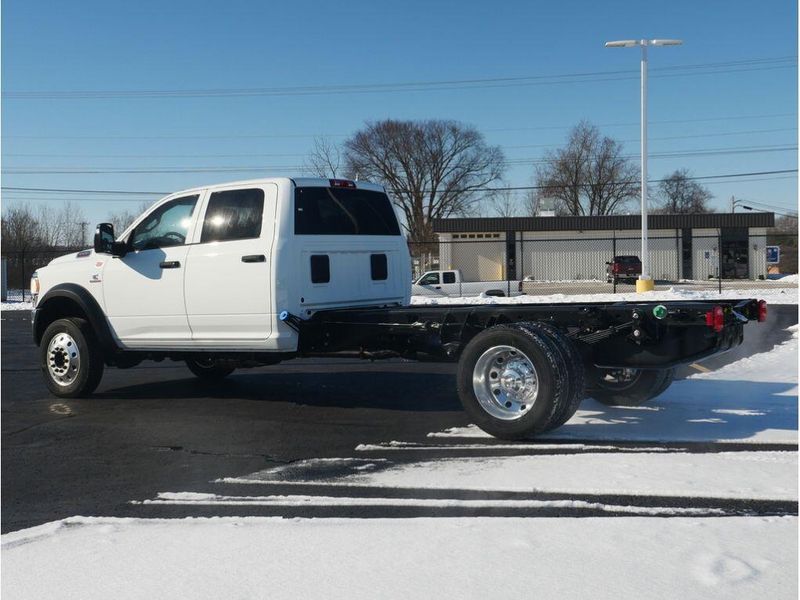 2024 RAM 5500 Tradesman Chassis Crew Cab 4x4 84