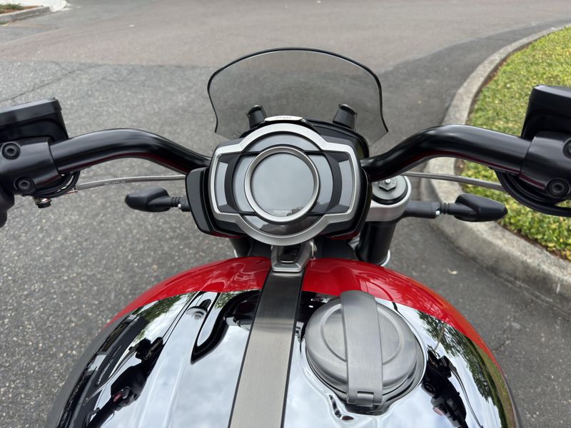 2023 Triumph Rocket III - GT Chrome Edition - DIABLO RED 