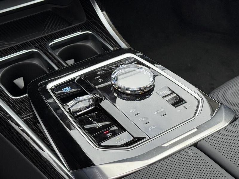 2025 BMW i7 eDrive50Image 25