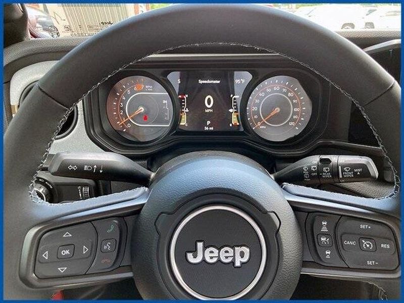 New 2025 Jeep Wrangler WillysImage 14