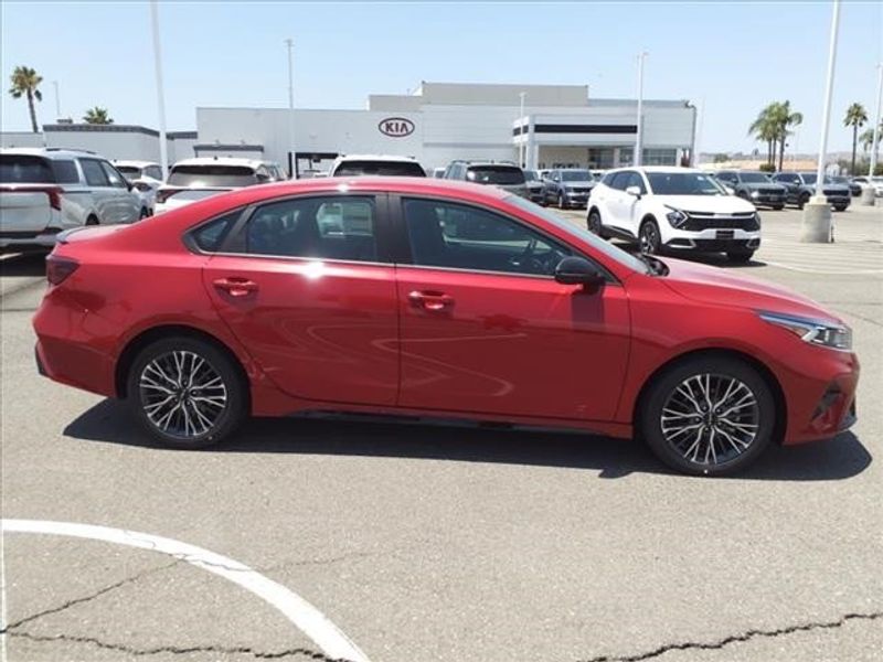 2024 Kia Forte GT-LineImage 6