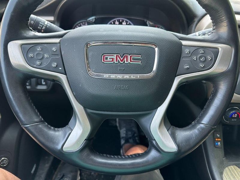 2019 Gmc Acadia Denali photo 3