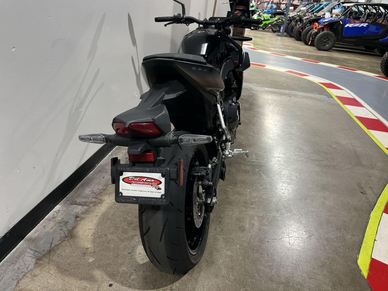 Used 2023 Suzuki GSX-8S Image 19