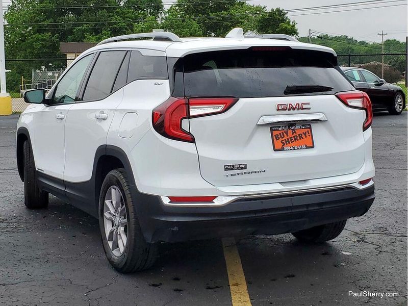 2024 GMC Terrain SLTImage 10