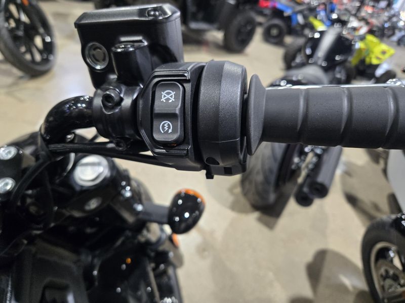 NEW 2025 INDIAN MOTORCYCLE SCOUT BOBBER Image 14