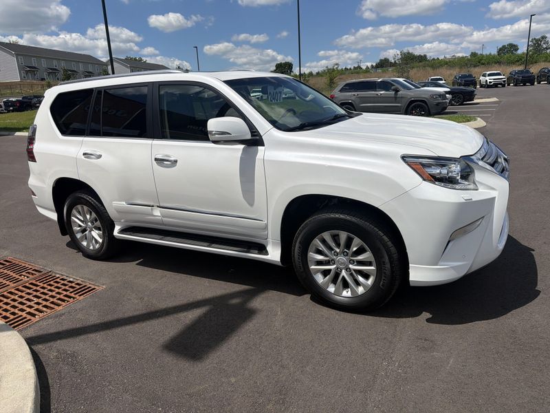 Used 2018 Lexus GX 460 PremiumImage 9