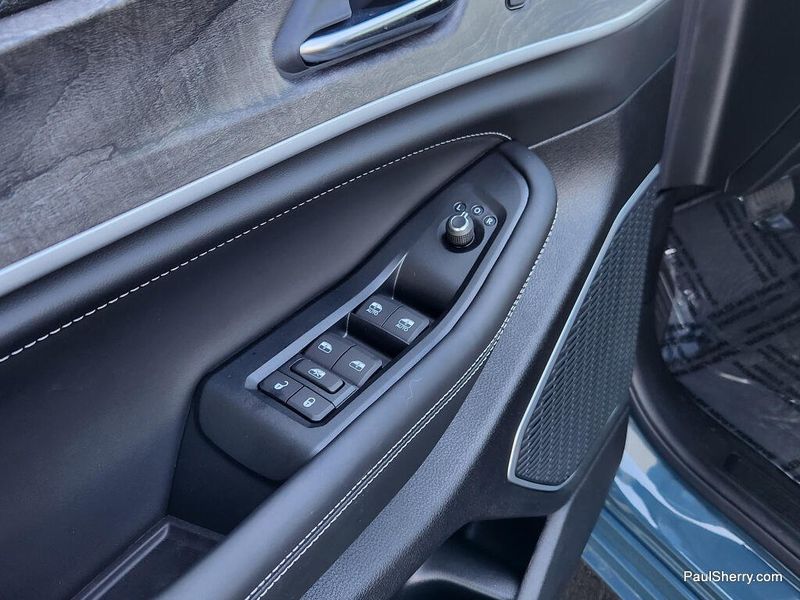 New 2026 Jeep Grand Cherokee Limited Reserve 4x4