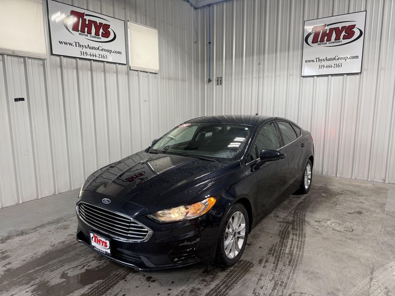 Used 2020 Ford Fusion SEImage 15