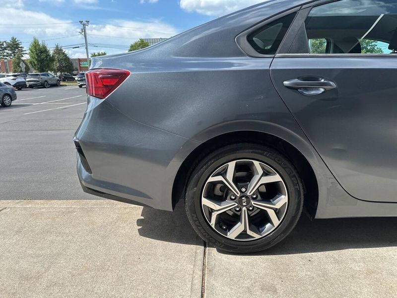 2019 Kia Forte LXSImage 13