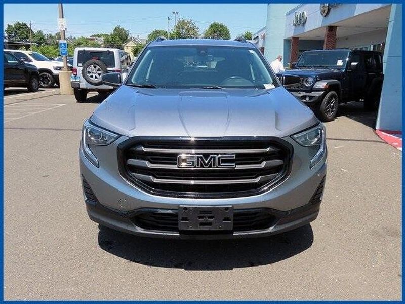 2020 GMC Terrain SLEImage 3