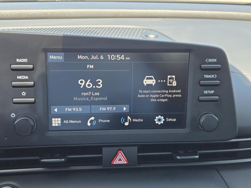 Used 2025 Hyundai Elantra SEL Sport IVT