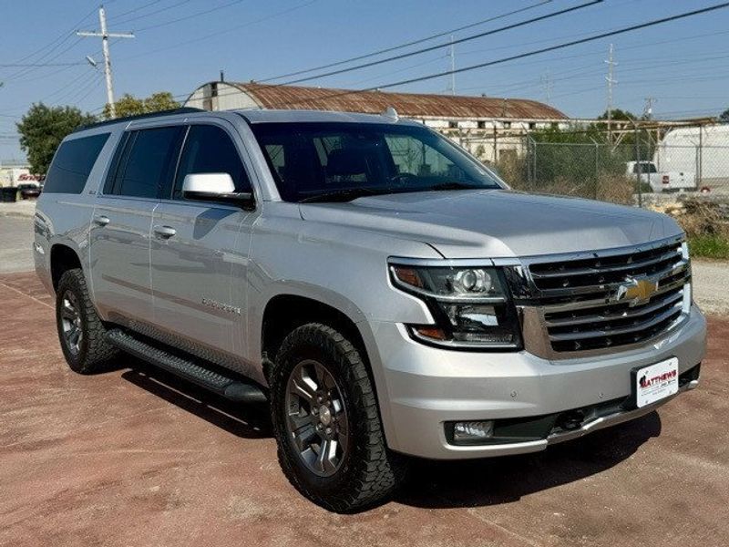 2020 Chevrolet Suburban LTImage 3