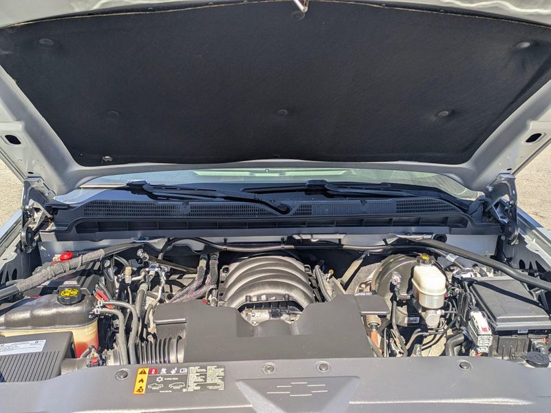 2018 Chevrolet Silverado 1500 LT photo 38
