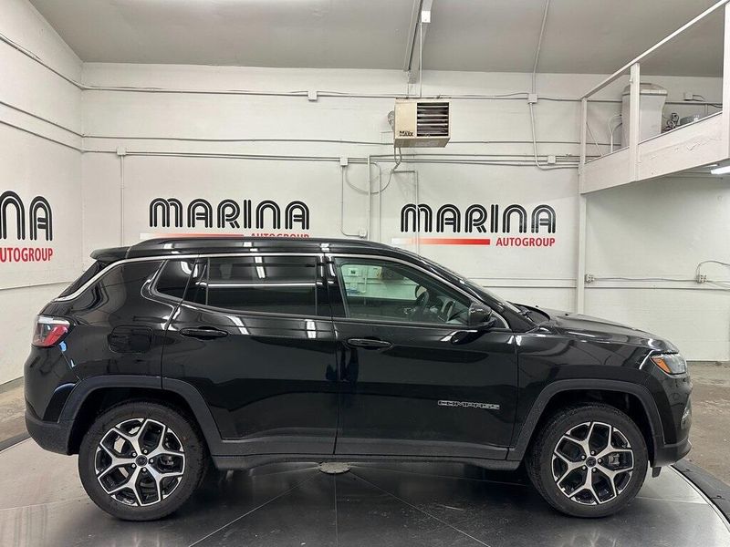 2025 Jeep Compass Limited 4x4Image 4