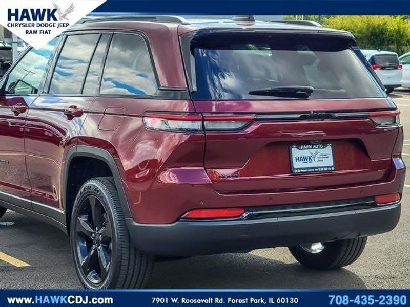 2023 Jeep Grand Cherokee Altitude X photo 3