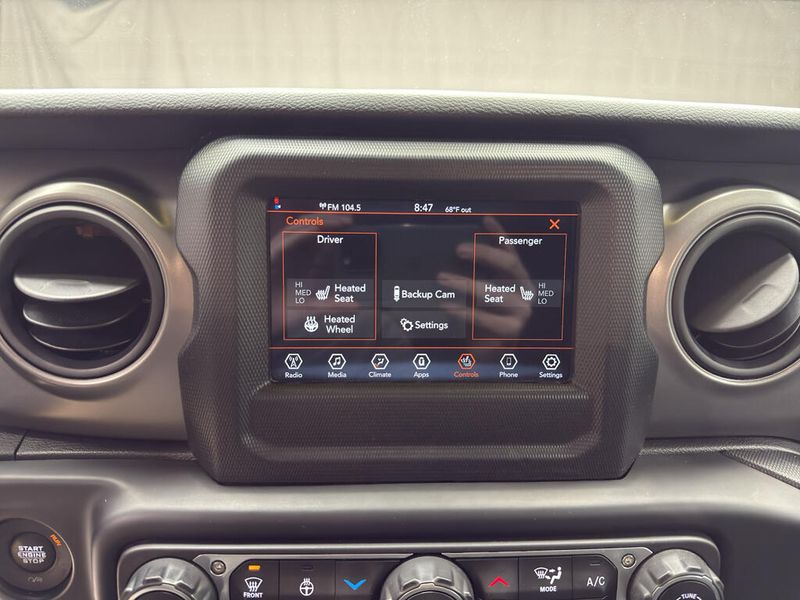 Used 2022 Jeep Wrangler Unlimited WillysImage 10