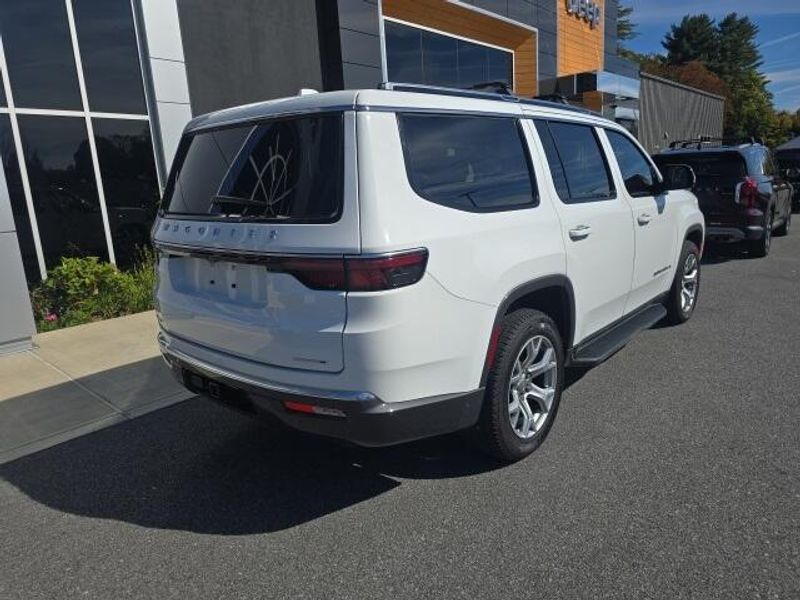2022 Jeep Wagoneer Series I photo 6