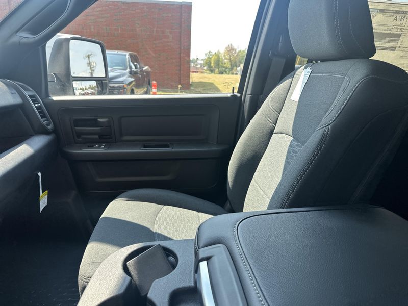 New 2025 RAM 4500 Tradesman Chassis Crew Cab 4x4 60