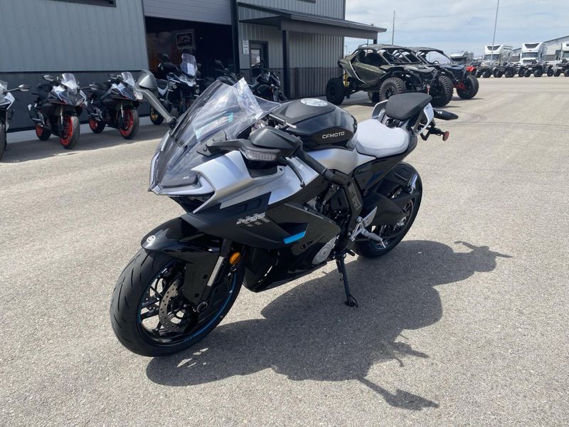 New 2026 CFMOTO 675 SS 