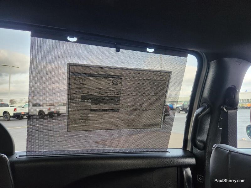 New 2026 Chrysler Pacifica Select