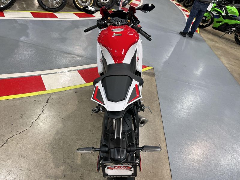 New 2026 Yamaha YZF-R7 70TH ANNIVERSARY EDITION Image 17