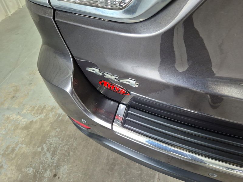 Used 2015 Jeep Grand Cherokee LimitedImage 15