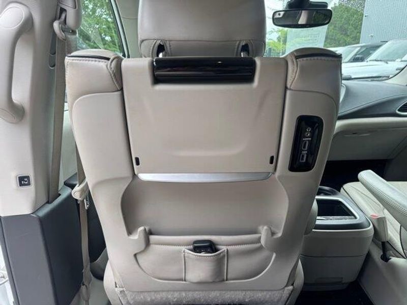 2018 Chrysler Pacifica Hybrid Limited