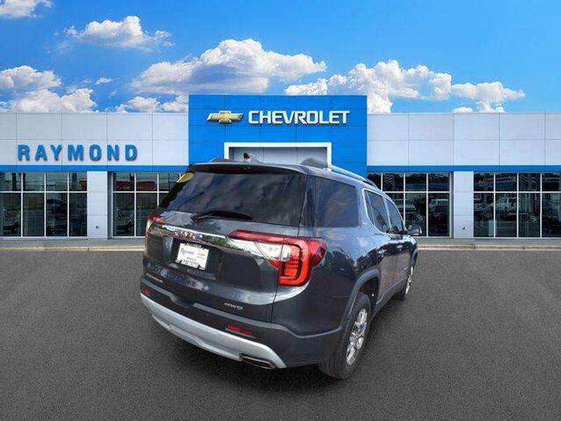 Used 2020 GMC Acadia SLTImage 3