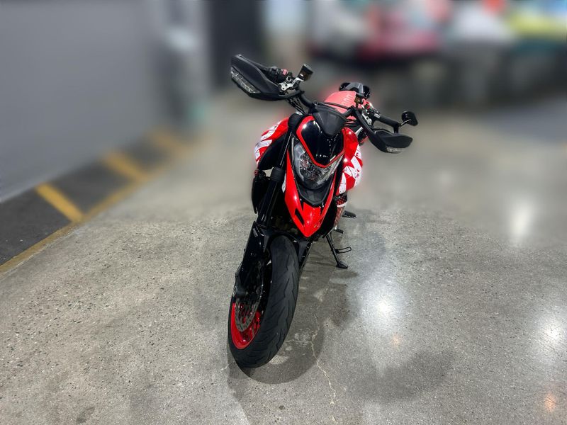 Used 2022 Ducati HYPERMOTARD 950 RVE Image 21