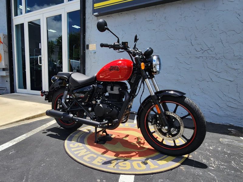 New 2024 Royal Enfield METEOR 350 Image 10