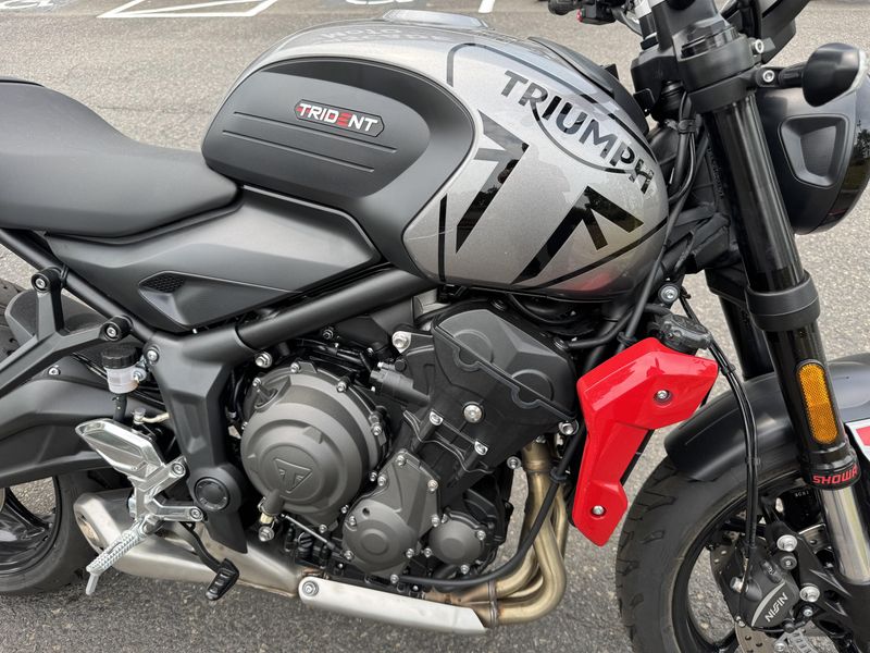 2024 Triumph Trident 660 Silver Ice 